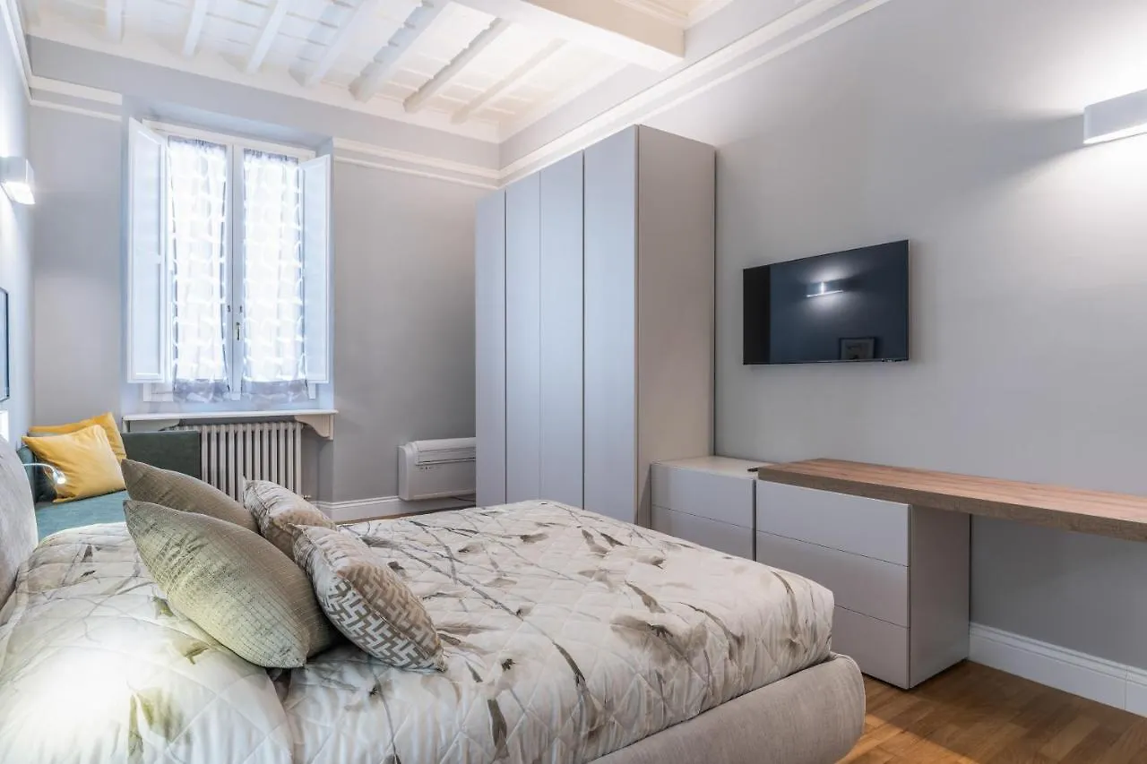 Firenze Rentals Deluxe Corso 5 Lägenhet